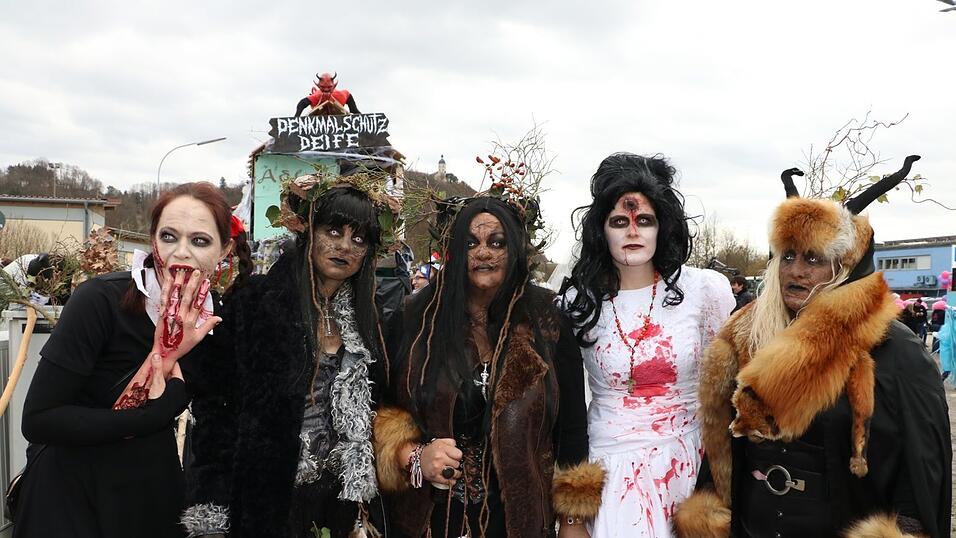 Die schönsten Bilder von den Faschingsumzügen in Bogen aus den vergangenen Jahren Die schönsten Bilder von den Faschingsumzügen in Bogen aus den vergangenen Jahren