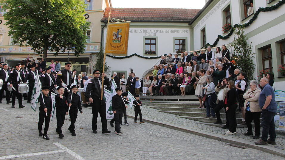 613 Jahre Kötztinger Pfingstritt 613 Jahre Kötztinger Pfingstritt