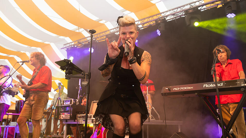 Die Partybilder vom Mittwoch, 14. August 2024, aus dem Festzelt Nothaft. Die Partybilder vom Mittwoch, 14. August 2024, aus dem Festzelt Nothaft.