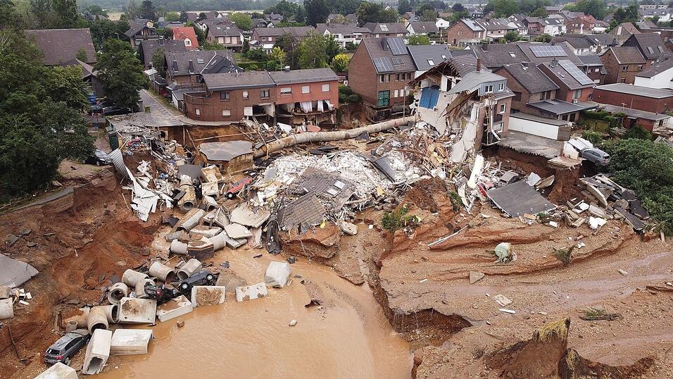 In Erftstadt war das Ausma&szlig; der Zerst&ouml;rung nach dem Unwetter gro&szlig;. (Archivbild)