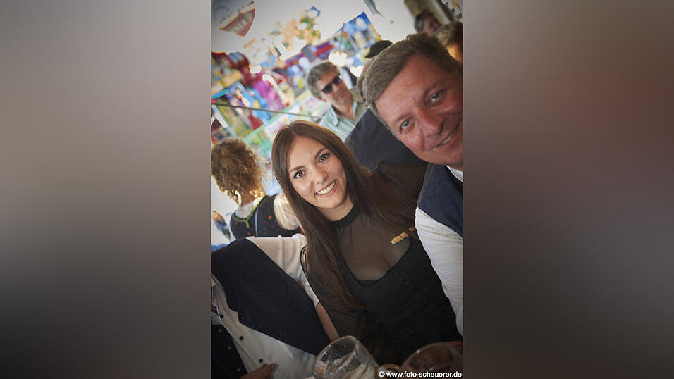 Die Partybilder vom Freitag, 18. August 2023, aus dem Festzelt Lechner.