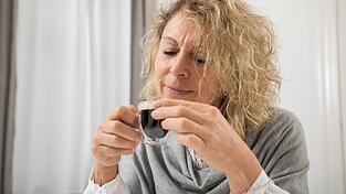 Wer fastet, sollte auf Zucker oder Milch im Kaffee verzichten.
