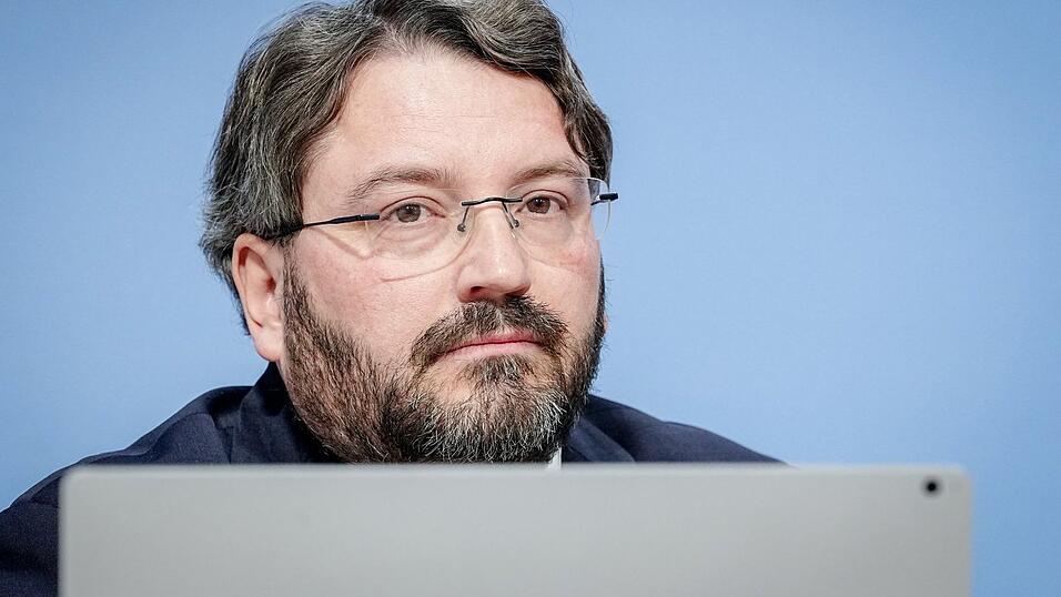 Der Anwalt Uwe Lipinski meint, die Entscheidung sei noch in diesem Jahr zu erarten.