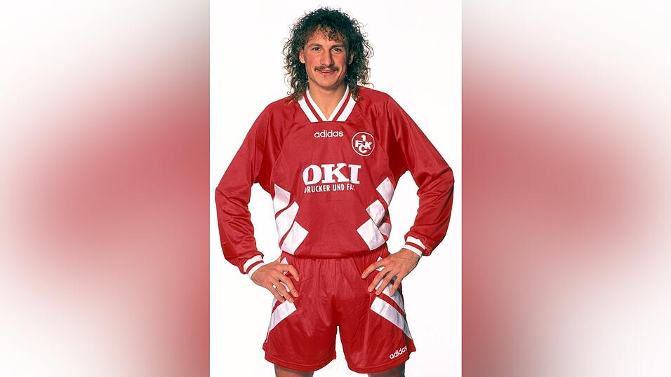 Harry Koch hat in seiner Karriere 187 Bundesliga-Partien für den 1. FC Kaiserslautern bestritten. Harry Koch hat in seiner Karriere 187 Bundesliga-Partien für den 1. FC Kaiserslautern bestritten.