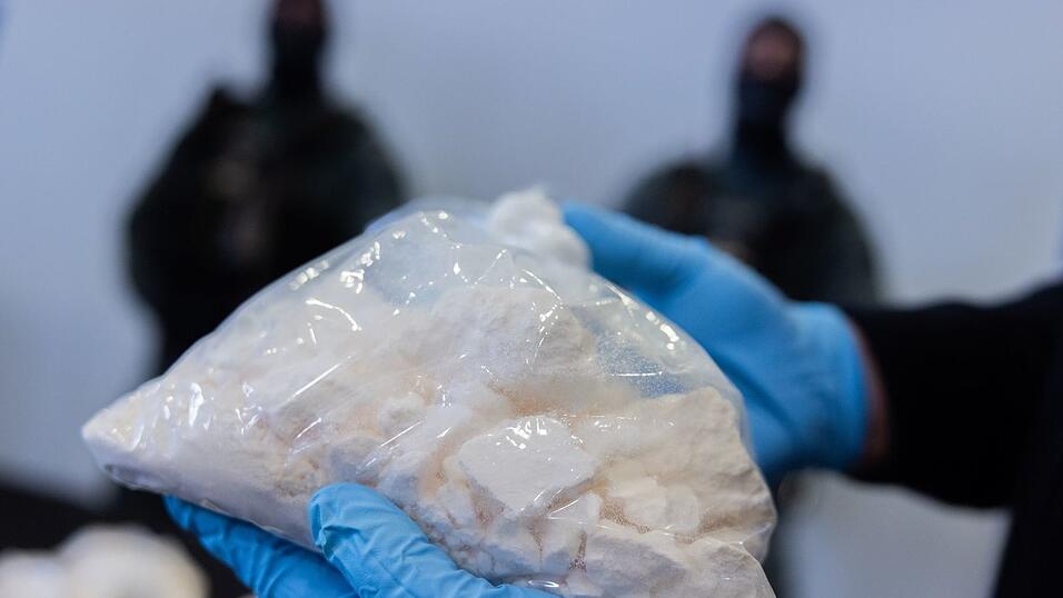 Bundesweit wurden &uuml;ber 800 Kilogramm synthetische Drogen sichergestellt.