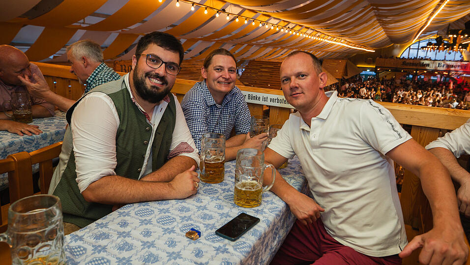 Die Partybilder vom Donnerstag, 15. August, aus dem Festzelt Nothaft. Die Partybilder vom Donnerstag, 15. August, aus dem Festzelt Nothaft.