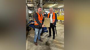 Ein gutes Team: Wirtschaftsreferent Martin Köck (links) und Landrat Josef Laumer.