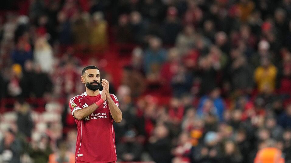 Nur ein Dankeschön - oder schon ein Abschied? Mo Salah nach dem Liverpooler Sieg Nur ein Dankeschön - oder schon ein Abschied? Mo Salah nach dem Liverpooler Sieg