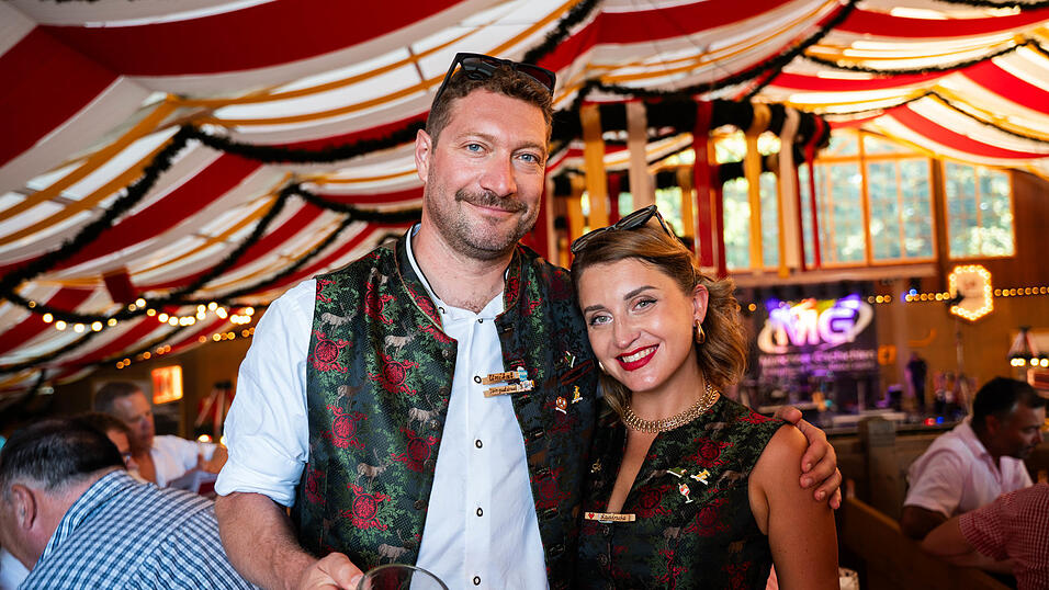 Die Partybilder vom Freitag, 14. August, aus dem Festzelt Krönner. Die Partybilder vom Freitag, 14. August, aus dem Festzelt Krönner.