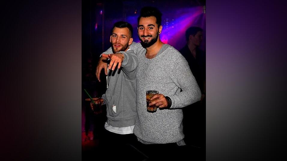 Auch in der Straubinger Diskothek Onyx wurde am Wochenende wild gefeiert. Auch in der Straubinger Diskothek Onyx wurde am Wochenende wild gefeiert.