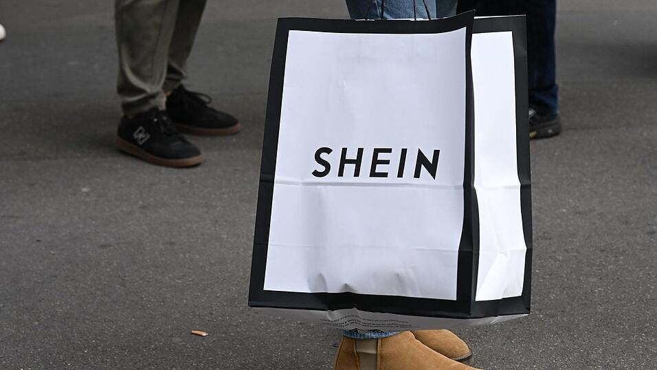 Shein gerät in Europa zunehmend unter Druck. (Archivbild) Shein gerät in Europa zunehmend unter Druck. (Archivbild)