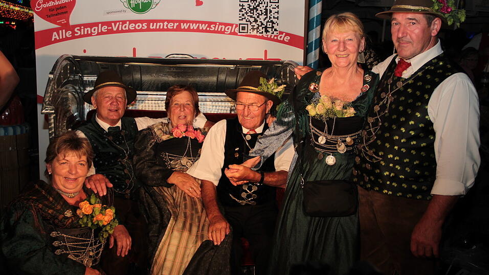 Schnappsch&uuml;sse von der Single-Couch(Foto: Paul Przybilla)
