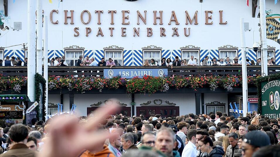 Im Schottenhamel wird traditionell das Oktoberfest er&ouml;ffnet. (Archivbild)