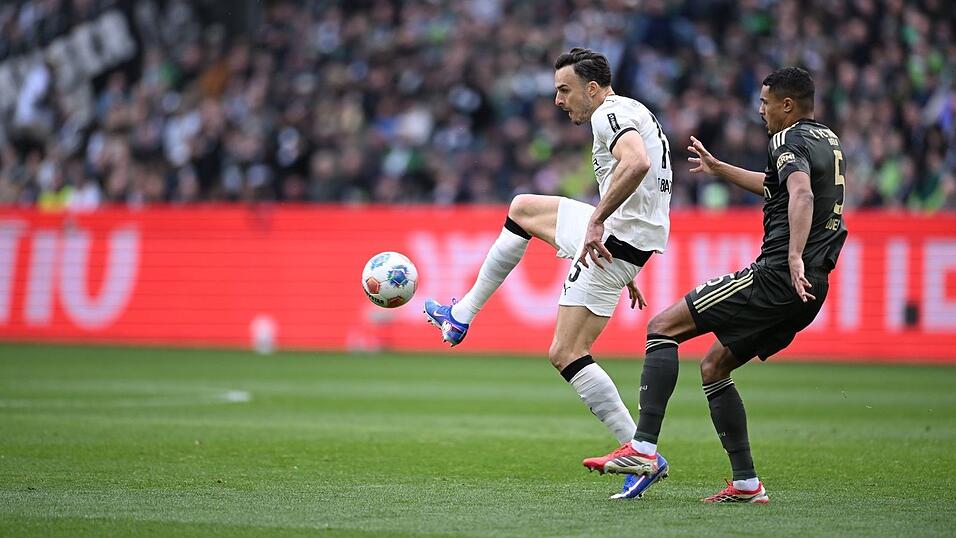 Gut abgeschirmt: Borussias Torjäger Haris Tabakovic. Gut abgeschirmt: Borussias Torjäger Haris Tabakovic.