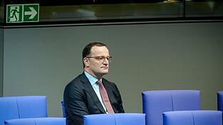 Jens Spahn hat angekündigt, sein Amt als Unionsfraktionschef aufzugeben. (Archivbild) Jens Spahn hat angekündigt, sein Amt als Unionsfraktionschef aufzugeben. (Archivbild)