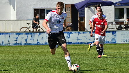 Durch die Sperre von Elias Zeitler muss Plattling die Innenverteidigung umbauen.