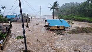 «Fung-Wong» löste teilweise schwere Überflutungen aus.