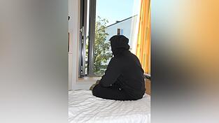 Zum mittlerweile vierten Mal versucht Christof, zu entgiften und von den Drogen loszukommen. Er will ein neues Leben anfangen, sagt aber auch: 'Vergessen werde ich das Gefühl auf Crystal nie.'