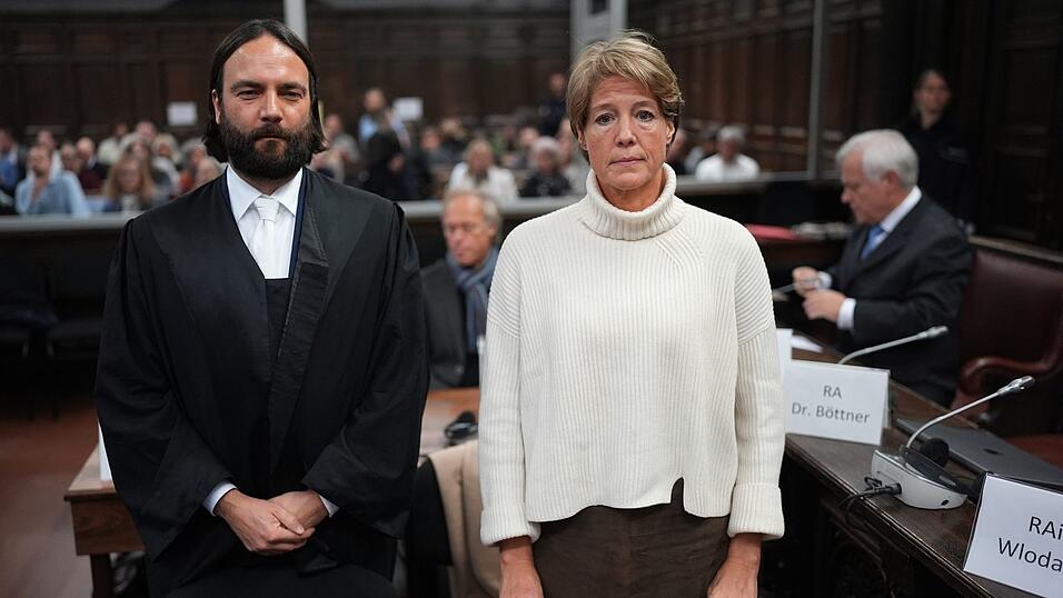 Im andauernden Ermittlungsverfahren gegen Christina Block hat die Staatsanwaltschaft Hamburg zwei weitere Beschuldigte aus Israel vernommen, außerhalb des Prozesses. (Archivbild) Im andauernden Ermittlungsverfahren gegen Christina Block hat die Staatsanwaltschaft Hamburg zwei weitere Beschuldigte aus Israel vernommen, außerhalb des Prozesses. (Archivbild)