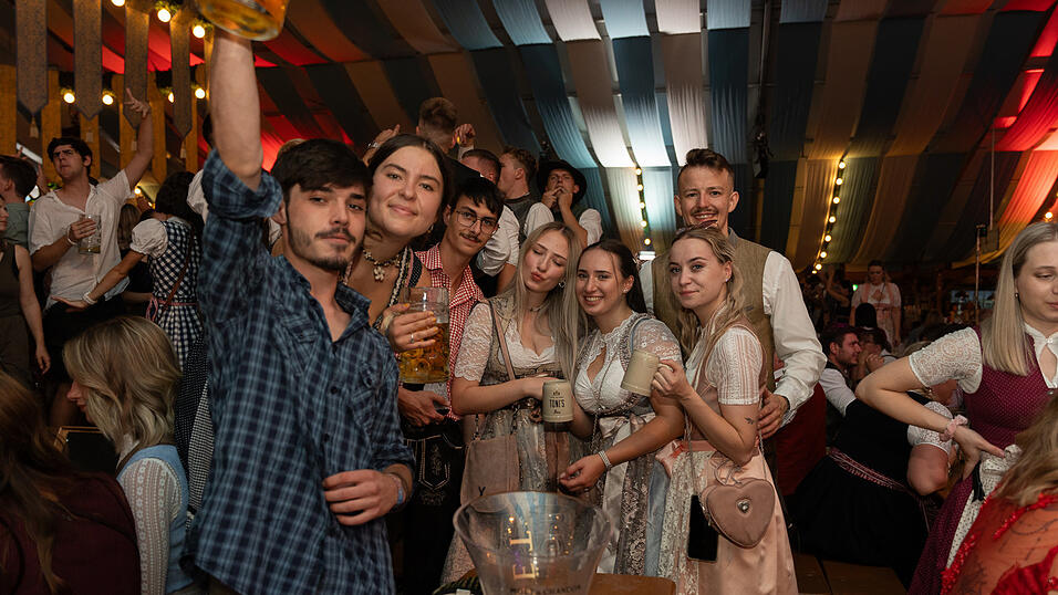 Die Partybilder vom Freitag, 11. August 2023, aus dem Festzelt Wenisch. Die Partybilder vom Freitag, 11. August 2023, aus dem Festzelt Wenisch.