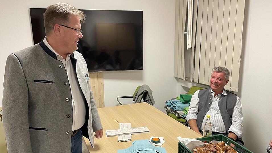 Der Bodenmaiser Bürgermeister Joli Haller kam um 21.39 Uhr in die Gemeindeverwaltung.