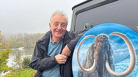 Der leidenschaftliche Spurensammler, Heimatforscher und Journalist Werner Friedenberger erinnert sich an die Anf&auml;nge des Museums Quintana.