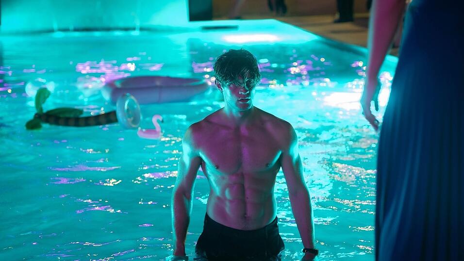 Damian Hardung ist in Serien immer mal wieder mit nacktem Oberkörper zu sehen. Damian Hardung ist in Serien immer mal wieder mit nacktem Oberkörper zu sehen.