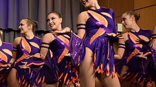 Die T&auml;nzerinnen hatte Freude bei ihrem Auftritt.