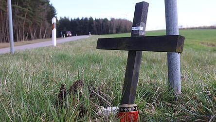 Zwei Autofahrer kamen 2025 auf den Stra&szlig;en im Inspektionsbereich der Rodinger Polizei ums Leben. Besorgniserregend ist auch die Zahl derer, die sich mit Alkohol und Drogen ans Steuer setzen.