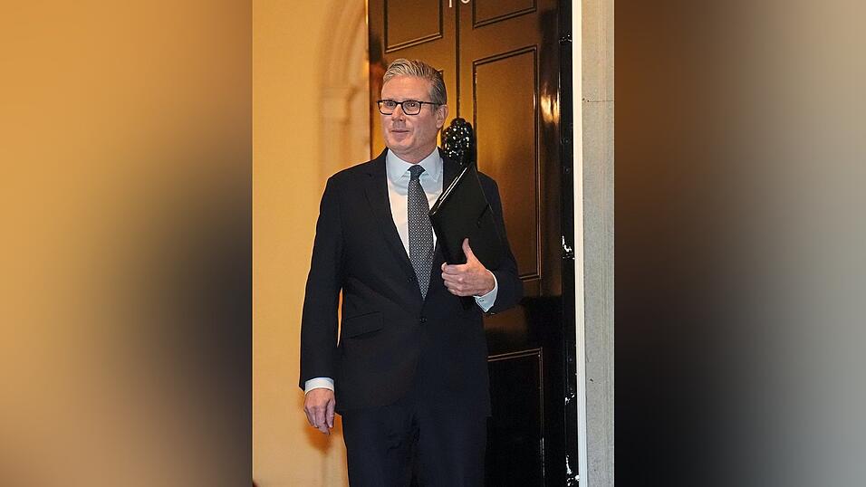 Premierminister Keir Starmer erkl&auml;rte, dass die Regierung Gro&szlig;britanniens stark und geschlossen sei.