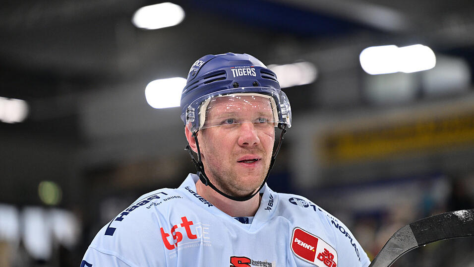 Einstimmung auf die neue Eishockey-Saison: Die Straubing Tigers beim Training.