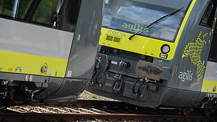 Agilis gibt an, dass die betroffenen Fahrzeuge voraussichtlich ab kommender Woche wieder uneingeschränkt zur Verfügung stehen. (Symbolbild) Agilis gibt an, dass die betroffenen Fahrzeuge voraussichtlich ab kommender Woche wieder uneingeschränkt zur Verfügung stehen. (Symbolbild)