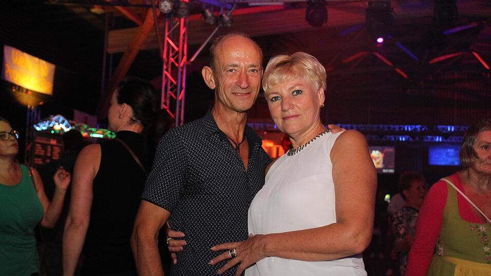 Auf der Eskara &Uuml;30-Party in Essenbach war wieder viel los.