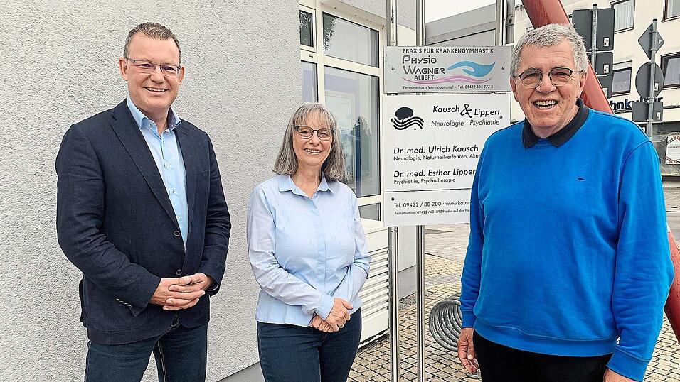 Ab dem 1. Juli firmiert die Praxis Dr. Kausch/Dr. Lippert in Bogen als MVZ Bogen und läuft unter Regie des Bezirksklinikums Mainkofen. Für die Patienten ändert sich bis auf Weiteres nichts. Ab dem 1. Juli firmiert die Praxis Dr. Kausch/Dr. Lippert in Bogen als MVZ Bogen und läuft unter Regie des Bezirksklinikums Mainkofen. Für die Patienten ändert sich bis auf Weiteres nichts.