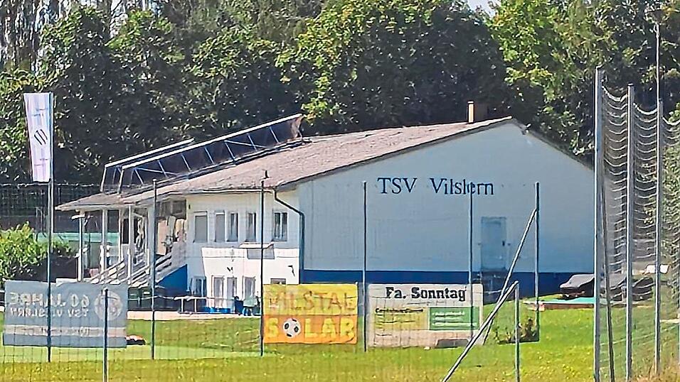 Beim TSV Vilslern beschädigte in der Nacht auf Dienstag ein Einbrecher zwei Türen. Beim TSV Vilslern beschädigte in der Nacht auf Dienstag ein Einbrecher zwei Türen.