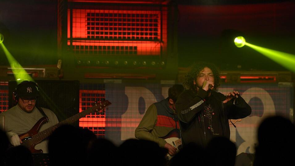 Rapmusik funktioniert auch mit einer Live-Band. Demograffics & Tribes of Jizu sind der Beweis daf&uuml;r.