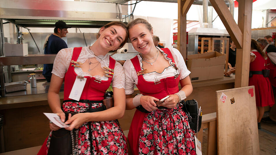 Die Partybilder vom Dienstag, 12. August, aus dem Festzelt Greindl. Die Partybilder vom Dienstag, 12. August, aus dem Festzelt Greindl.