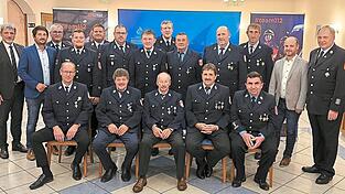 Neben dem Feuerwehr-Ehrenzeichen wird 40 Jahre aktive Dienstzeit mit einer Woche kostenfreiem Aufenthalt im Feuerwehrerholungsheim Bayerisch Gmain belohnt.
