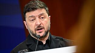 Der ukrainische Pr&auml;sident Wolodymyr Selenskyj hat erstmals die bisherigen 20 Punkte f&uuml;r einen m&ouml;glichen Friedensplan f&uuml;r sein Land dargelegt. (Archivbild)