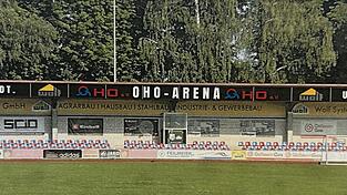 Eine Fotomontage zeigt, wie der neue Schriftzug am Stadion wirken wird. Eine Fotomontage zeigt, wie der neue Schriftzug am Stadion wirken wird.
