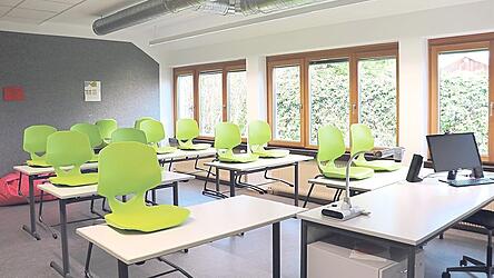Der Verlust des Internats könnte ein Fragezeichen zum Fortbestand der Schule setzen. Der Verlust des Internats könnte ein Fragezeichen zum Fortbestand der Schule setzen.