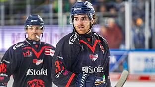 In den beiden Spielen gegen Frankfurt bester Straubinger Stürmer: Josh Melnick scheint rechtzeitig zu den Playoffs seine Form gefunden zu haben. In den beiden Spielen gegen Frankfurt bester Straubinger Stürmer: Josh Melnick scheint rechtzeitig zu den Playoffs seine Form gefunden zu haben.