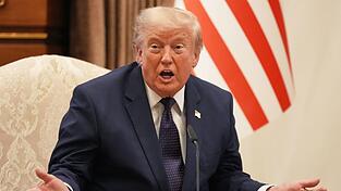 US-Präsident Donald Trump hatte nach seiner Anreise zum Nato-Gipfel erneut Ansprüche auf Grönland angemeldet. US-Präsident Donald Trump hatte nach seiner Anreise zum Nato-Gipfel erneut Ansprüche auf Grönland angemeldet.