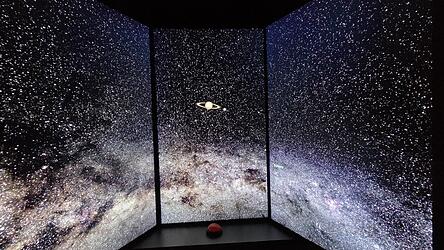Eine Reise mit dem Raumschiff zum Planeten Proxima Centauri b - der n&auml;chste erd&auml;hnliche Planet. Er ist 4,2 Lichtjahre von der Erde entfernt.