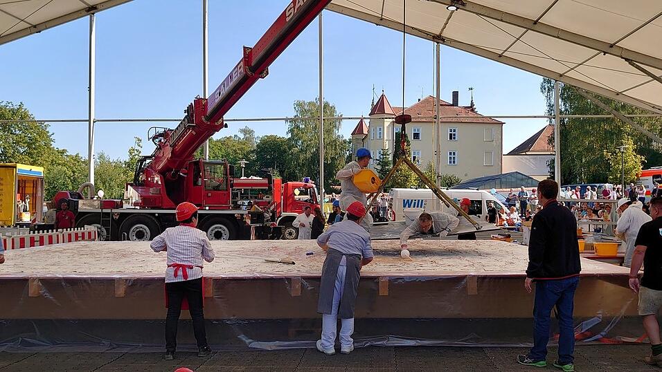 Schnitzel-Weltrekord in Mengkofen