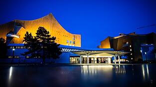 Der Bund sagte zu, sich mit bis zu 225 Millionen Euro an der Sanierung der Philharmonie zu beteiligen. (Archivbild) Der Bund sagte zu, sich mit bis zu 225 Millionen Euro an der Sanierung der Philharmonie zu beteiligen. (Archivbild)