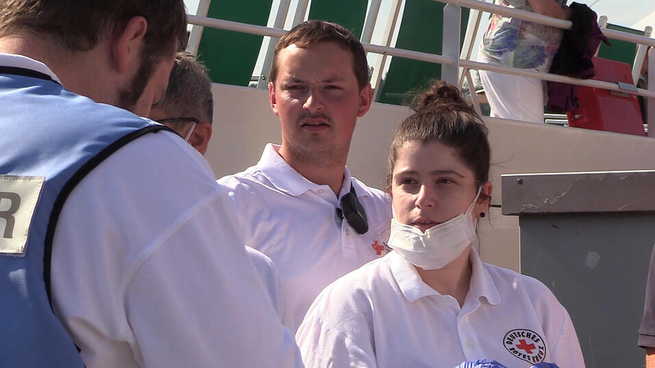 Magen-Darm-Infekt an Bord einer Donau-Kreuzfahrt! Etwa 120 G&auml;ste waren von Ungarn aus mit dem Schiff nach Passau gestartet. Dort mussten letztlich 13 Passagiere &auml;rztlich versorgt werden.