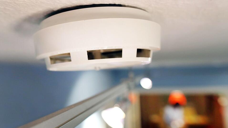 In allen Bundesl&auml;ndern gilt eine Rauchmelderpflicht f&uuml;r H&auml;user und Wohnungen. (Symbolbild)