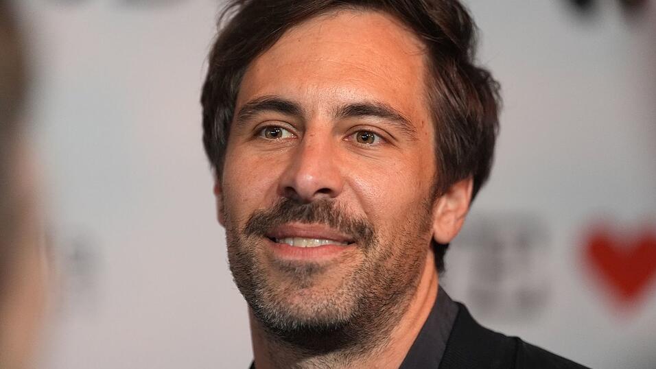 Max Giesinger will sich nach seiner Tour auf Hobbys und Familie konzentrieren. (Archivbild) Max Giesinger will sich nach seiner Tour auf Hobbys und Familie konzentrieren. (Archivbild)