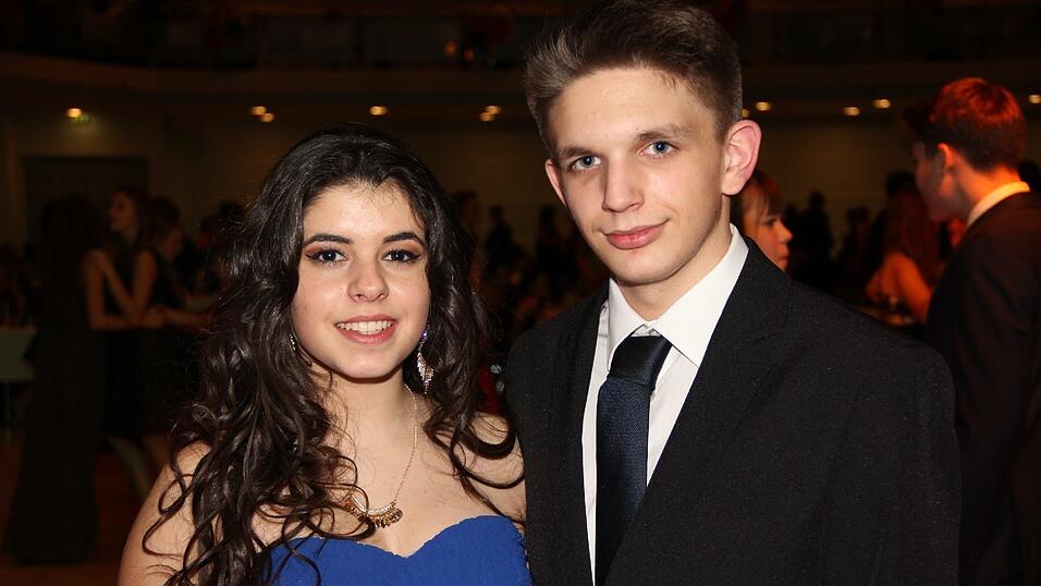 Die Bilder vom Abschlussball der Tanzschule Seidel in der Fraunhofer-Halle am 28. November. Die Bilder vom Abschlussball der Tanzschule Seidel in der Fraunhofer-Halle am 28. November.